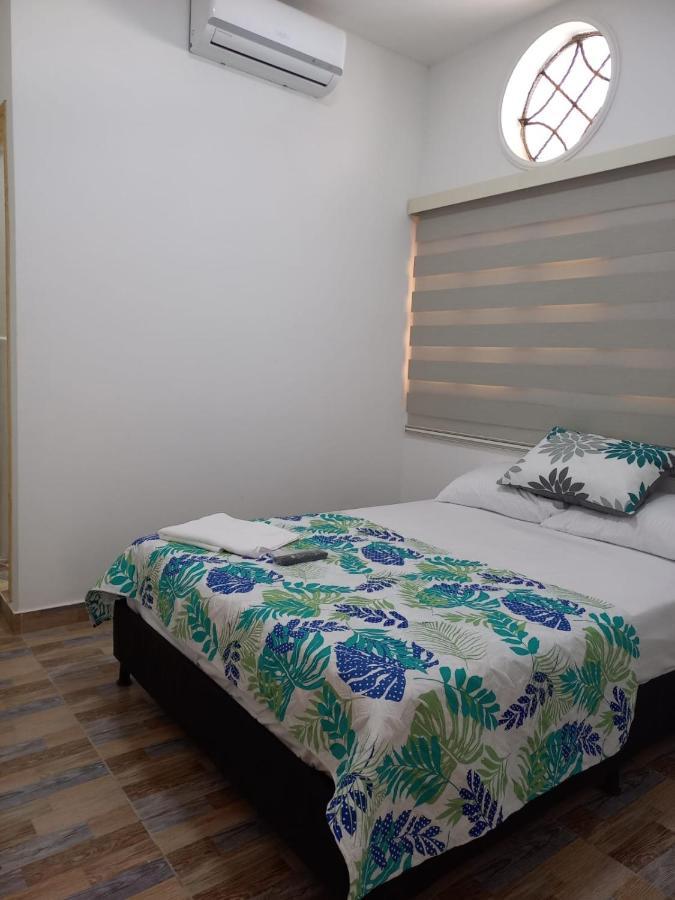 Hotel Santa Fe Del Parque ซานตาเฟเดอันตีโอเกีย ภายนอก รูปภาพ